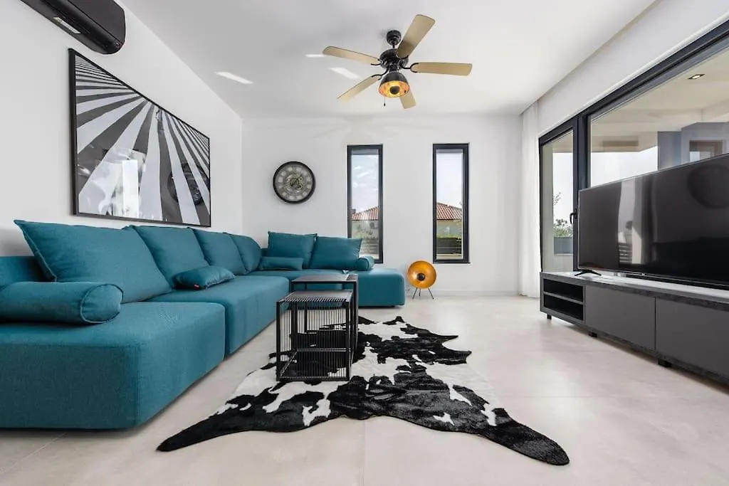Brand New Villa Olivia 30M From The Sea With Heated Pool And Jacuzzi Zaton