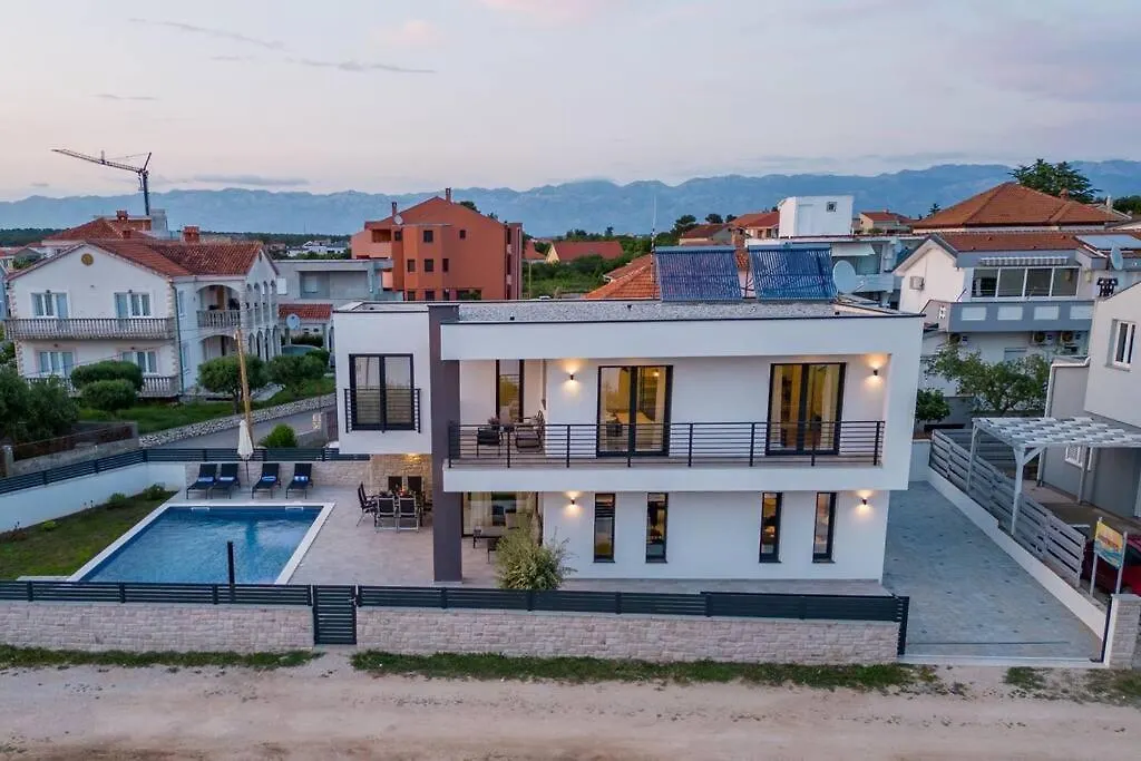 Brand New Villa Olivia 30M From The Sea With Heated Pool And Jacuzzi Zaton