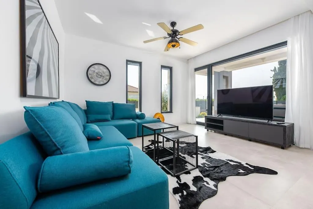 Brand New Villa Olivia 30M From The Sea With Heated Pool And Jacuzzi Zaton