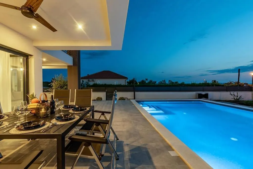 Brand New Villa Olivia 30M From The Sea With Heated Pool And Jacuzzi Zaton  Zaton (Zadar)